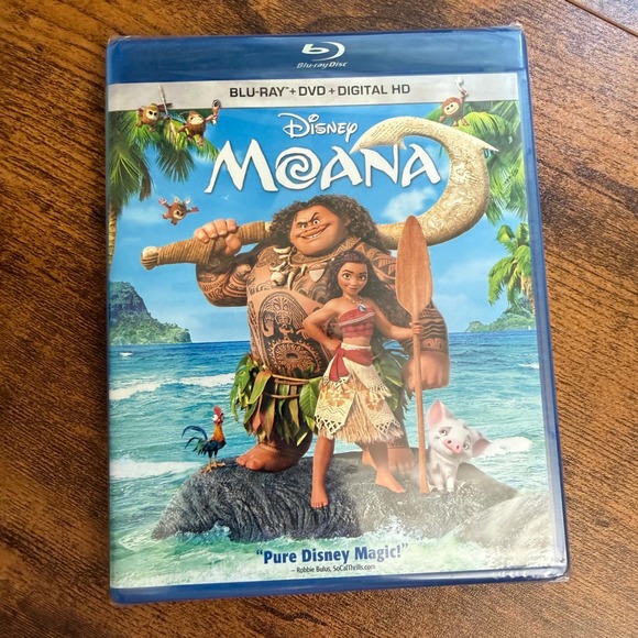 Disney Other - Disney Moana Blu-ray DVD Digital HD 2017 New Sealed Movie Dwayne Johnson